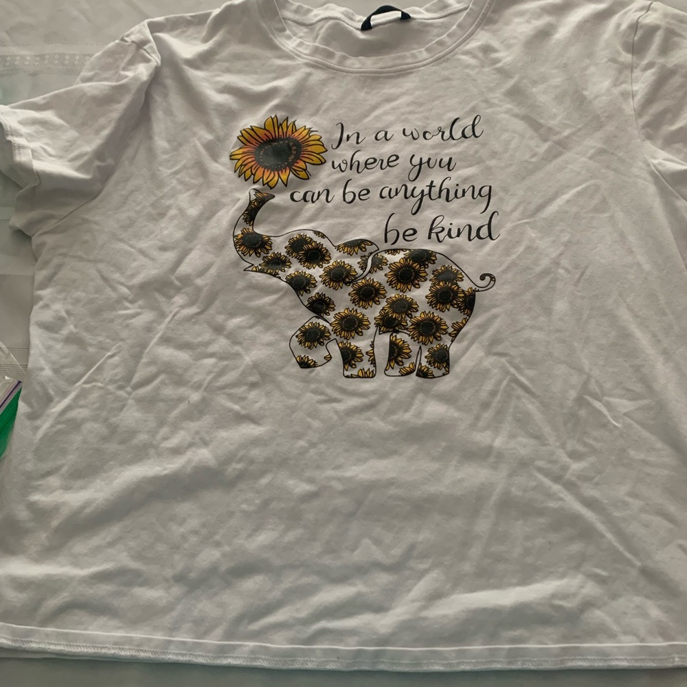 Shein curve plus elephant sunflower shirt